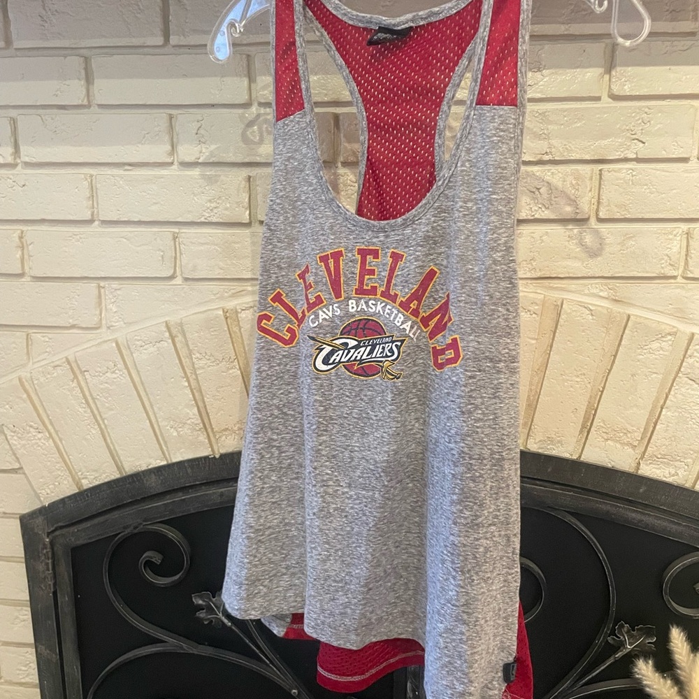 Official NBA Cleveland CAVS Basketball women’s size XL Tank Top Licensed